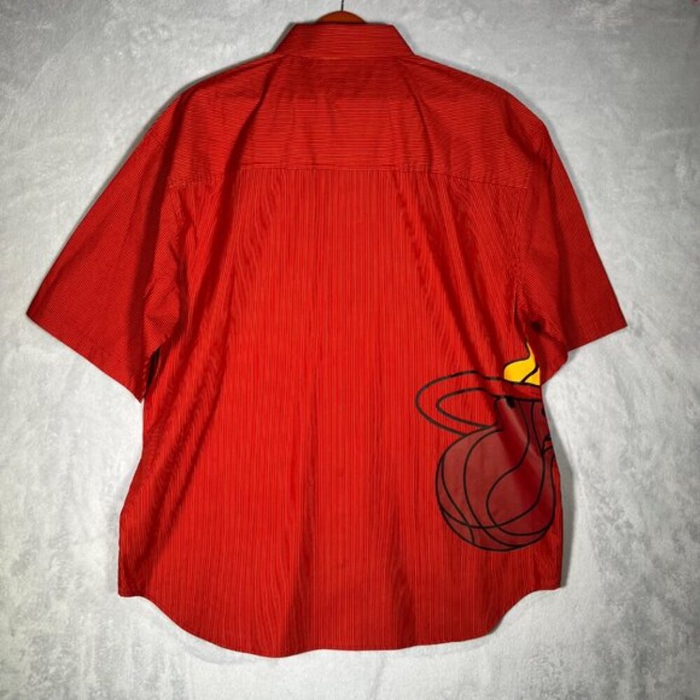 Miami Heat Shirt Mens XL Red Striped Short Sleeve Button Down Logo NBA‎ - Picture 5 of 10